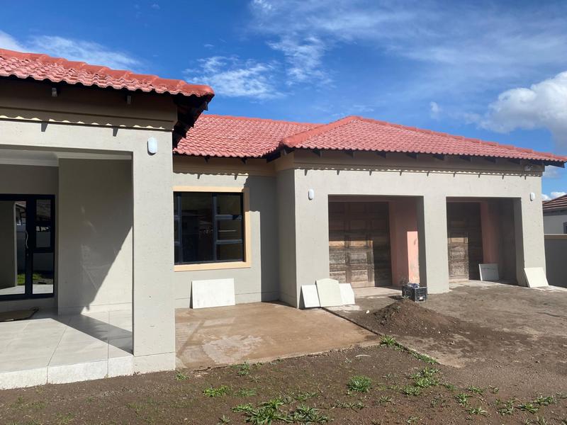 5 Bedroom Property for Sale in Top Town Eastern Cape